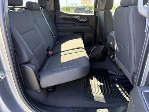 Used 2024 Chevrolet Silverado 1500 LT AWD/4WD image 20