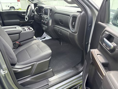 Used 2021 Chevrolet Silverado 1500 LT AWD/4WD image 13