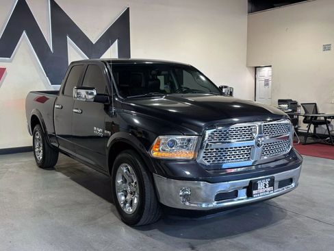 Used 2017 RAM 1500 Laramie image 3