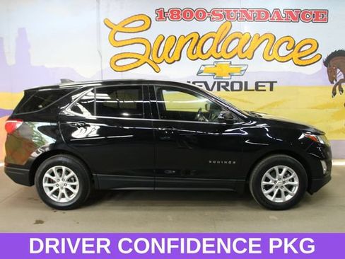 Used 2019 Chevrolet Equinox LT w/ Driver Convenience Package FWD image 1