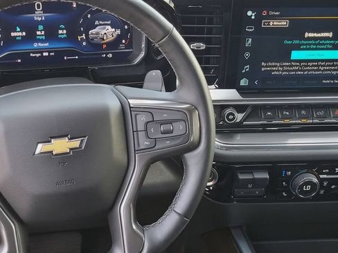 Used 2024 Chevrolet Silverado 1500 High Country AWD/4WD image 17