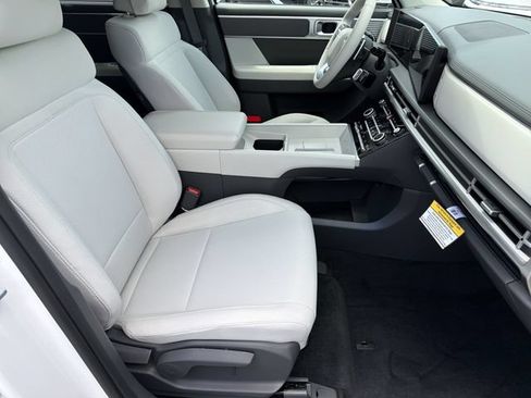 New 2026 Hyundai Santa Fe SE FWD image 13
