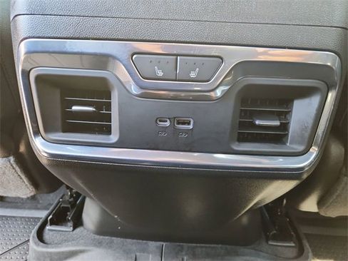 Used 2022 Chevrolet Silverado 1500 High Country w/ High Country Premium Package image 21