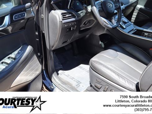 Used 2022 Hyundai Palisade Limited w/ Cargo Package AWD/4WD image 23