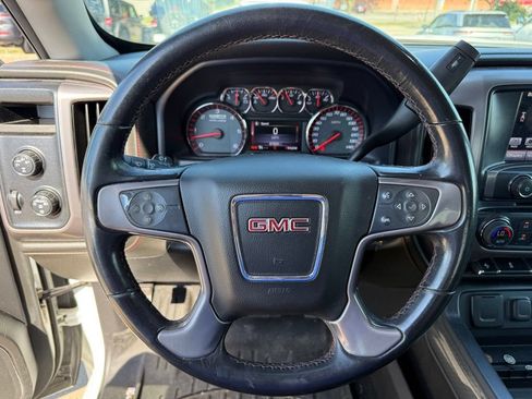 Used 2016 GMC Sierra 1500 SLT w/ All-Terrain Package AWD/4WD image 16