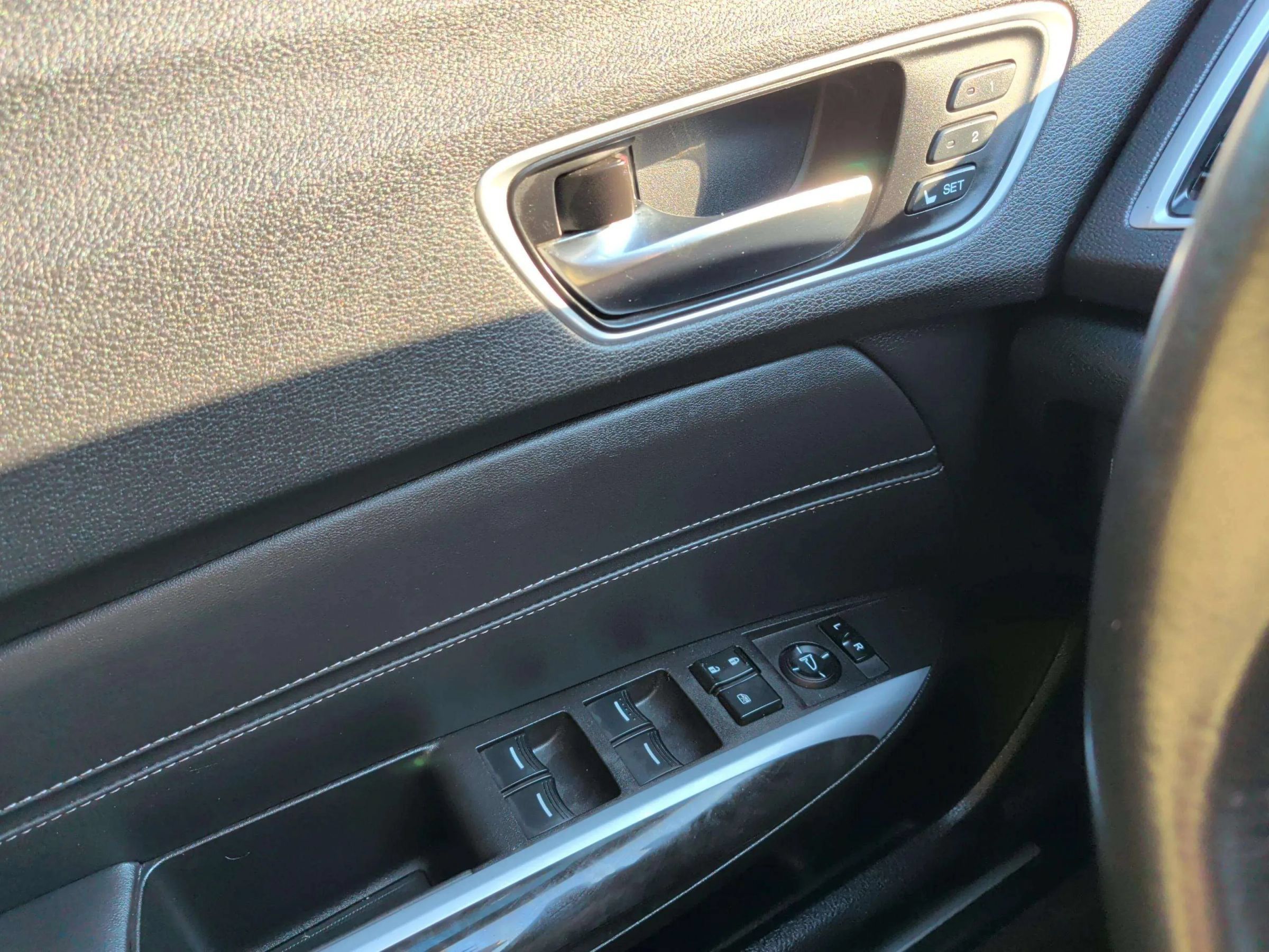 Used 2019 Acura TLX w/ Technology Package FWD image 27