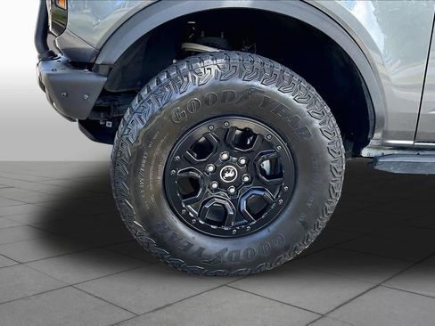 Used 2022 Ford Bronco Wildtrak AWD/4WD image 11