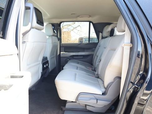 Used 2021 Ford Expedition Max XLT image 28