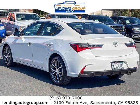 Used 2019 Acura ILX FWD image 2