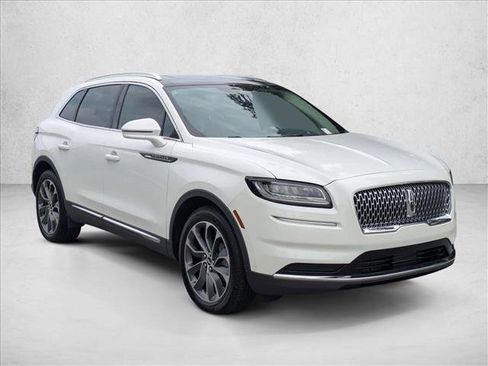 Used 2022 Lincoln Nautilus Reserve w/ Class II Trailer Tow Package FWD image 3