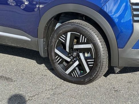 New 2026 Nissan Kicks SV w/ SV Premium Package image 7