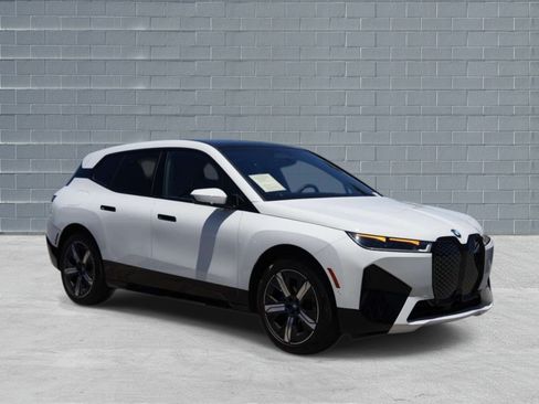 Certified 2024 BMW iX xDrive50 AWD/4WD image 1