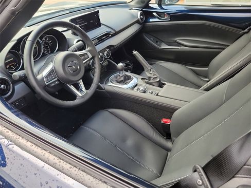 New 2025 MAZDA MX-5 Miata Grand Touring w/ Weather Package image 3