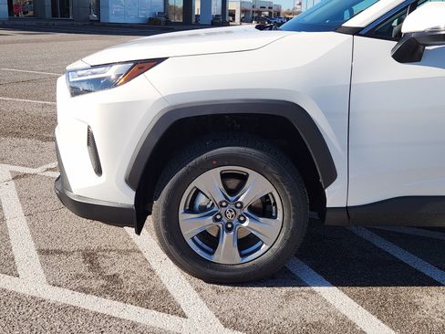 New 2025 Toyota RAV4 XLE w/ Blackout Package (GST) image 9