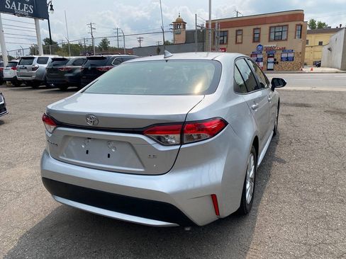 Used 2022 Toyota Corolla LE FWD image 10