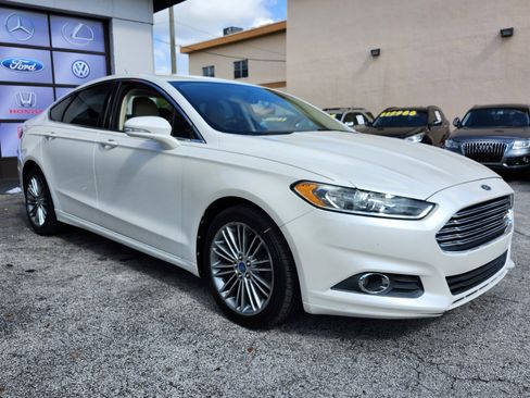 Used 2013 Ford Fusion SE image 16