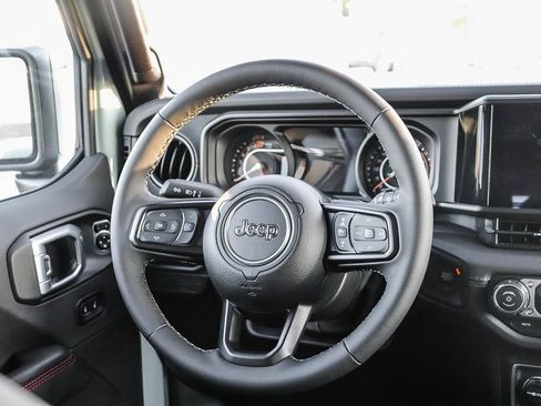 New 2026 Jeep Wrangler Unlimited Rubicon AWD/4WD image 17