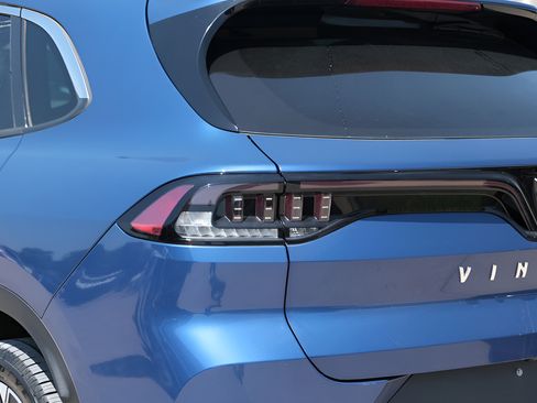 New 2025 VinFast VF 8 Plus AWD/4WD image 33