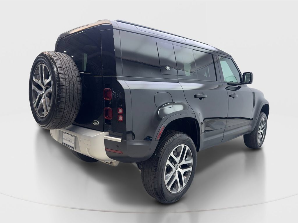 Used 2023 Land Rover Defender 110 SE AWD/4WD image 7