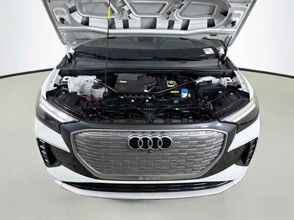 Used 2022 Audi Q4 e-tron Premium AWD/4WD image 32