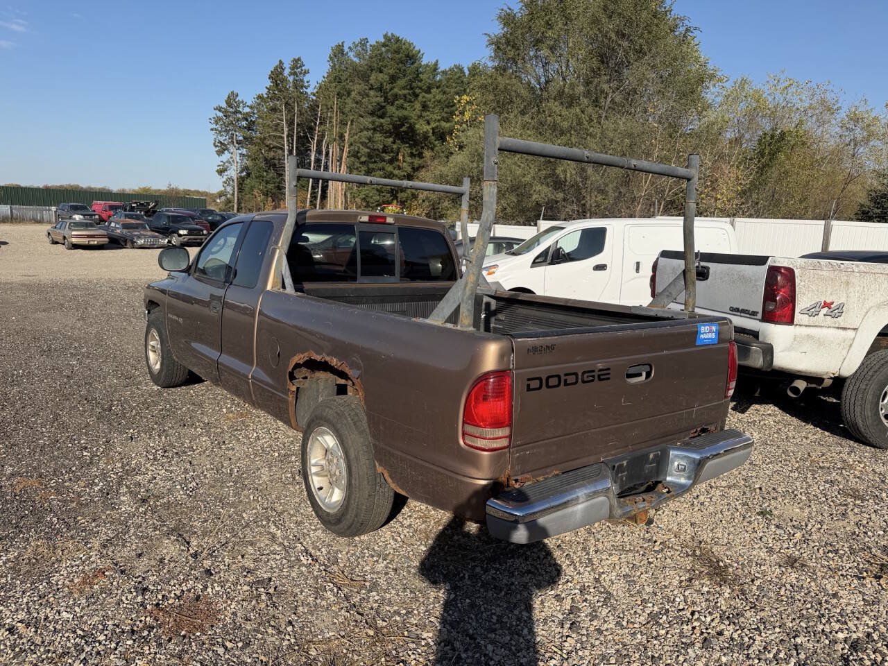 Used 2000 Dodge Dakota 2WD Club Cab image 3