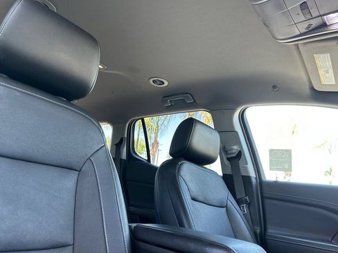 Certified 2020 GMC Acadia SLT AWD/4WD image 19