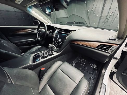Used 2018 Cadillac CTS Luxury RWD image 19