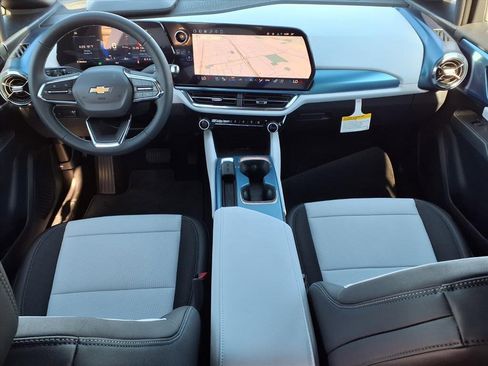 New 2026 Chevrolet Equinox EV LT w/ Convenience Package II image 8