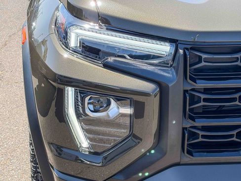 Used 2024 GMC Canyon Elevation w/ Elevation Premium Package image 7