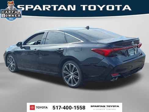 Used 2019 Toyota Avalon XSE w/ Carpet Mat Package FWD image 9