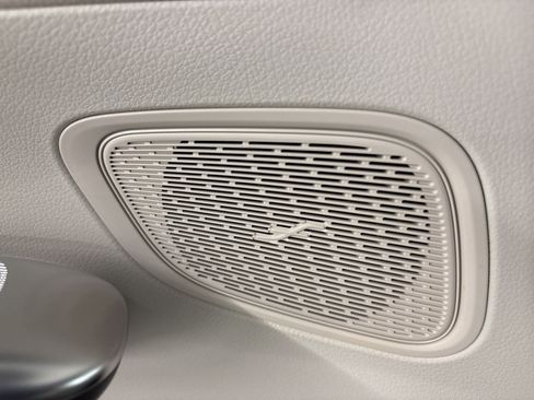 Certified 2024 Mercedes-Benz GLC 300 image 27