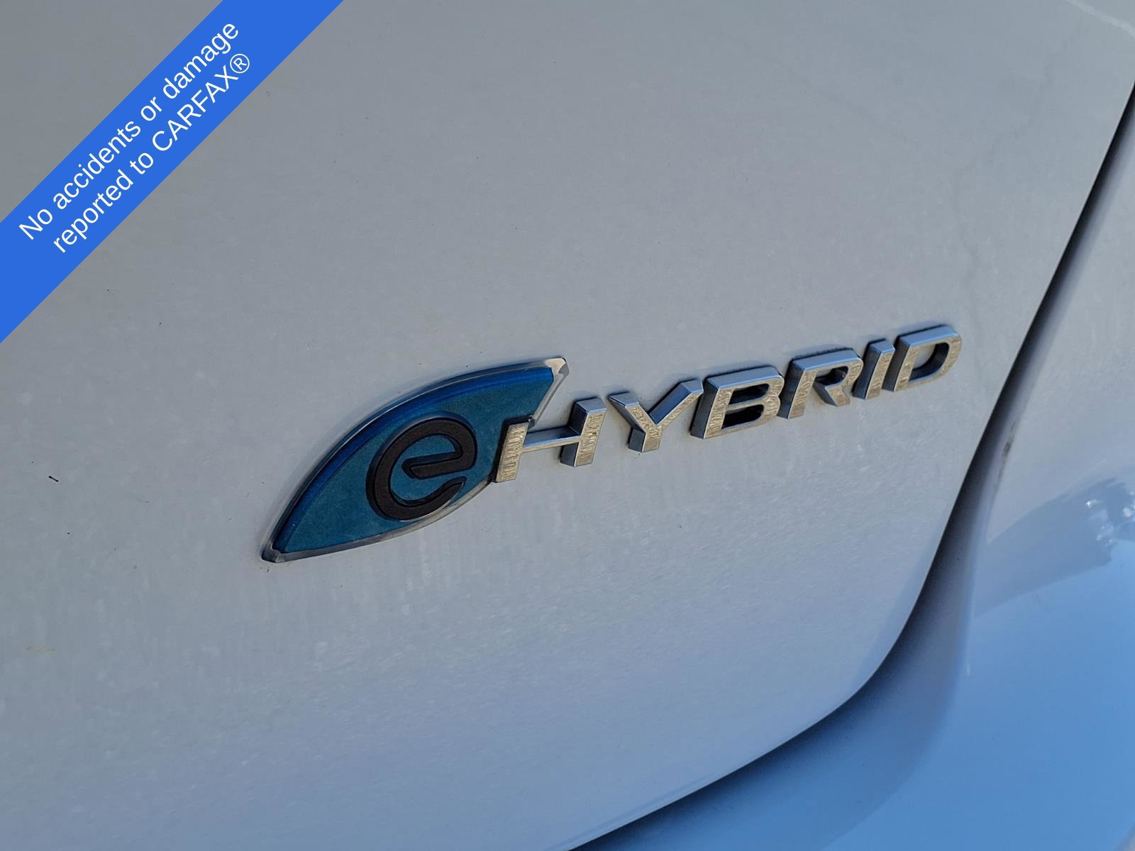 Used 2024 Chrysler Pacifica Limited FWD image 11