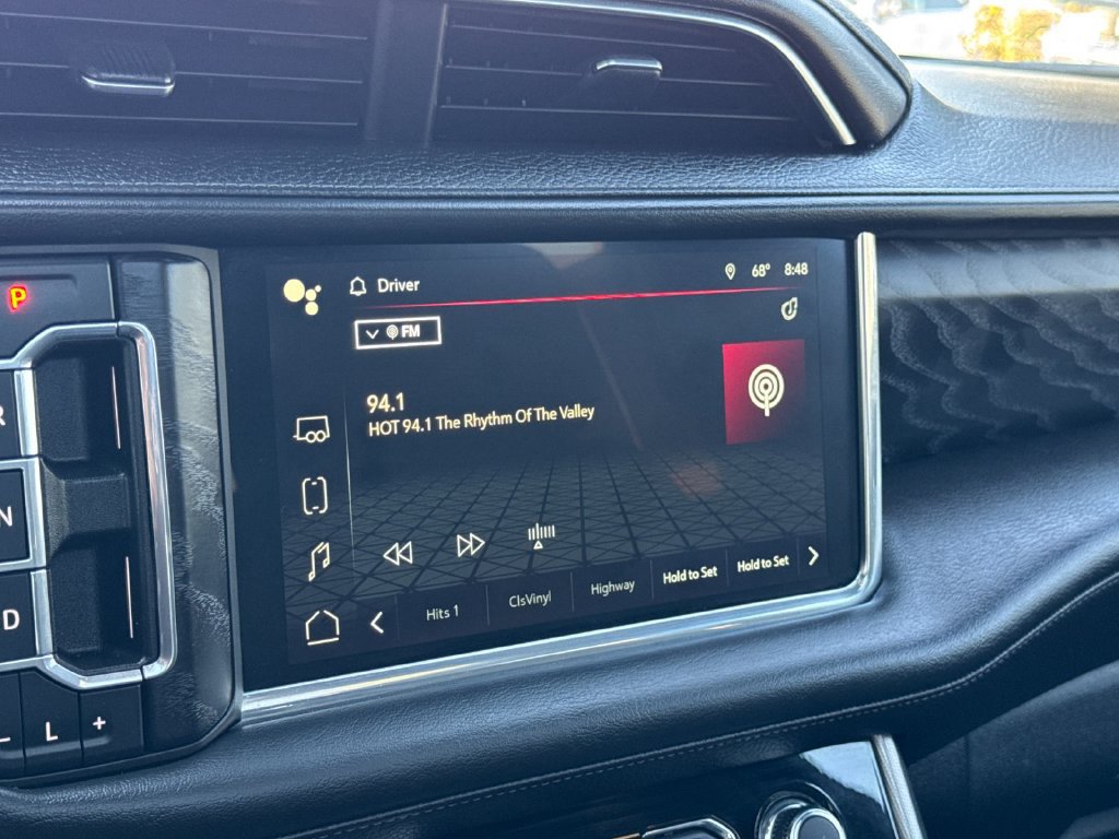 Used 2022 GMC Yukon Denali RWD image 22
