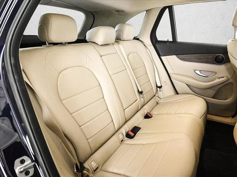 Used 2022 Mercedes-Benz GLC 300 4MATIC image 22