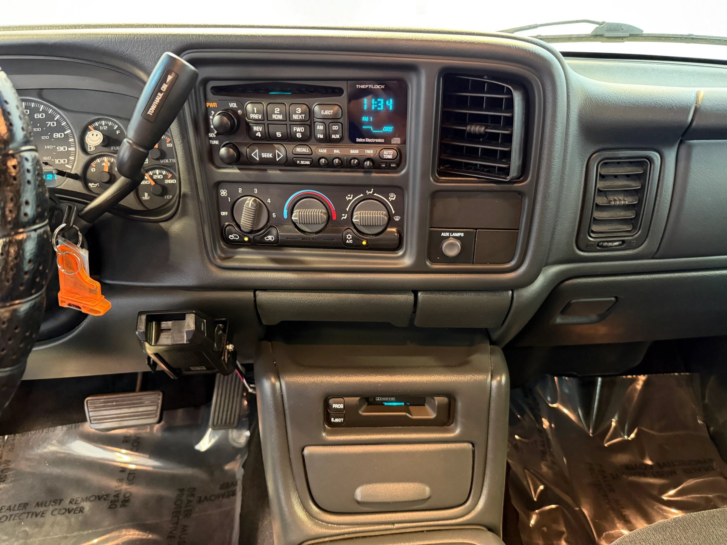 Used 2002 GMC Sierra 2500 4x4 Crew Cab HD w/ Snow Plow Prep Pkg image 17