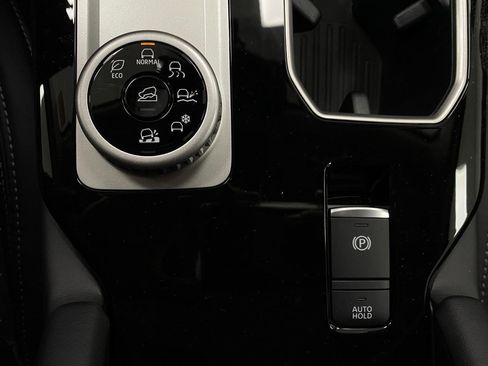 New 2026 Mitsubishi Outlander AWD image 61