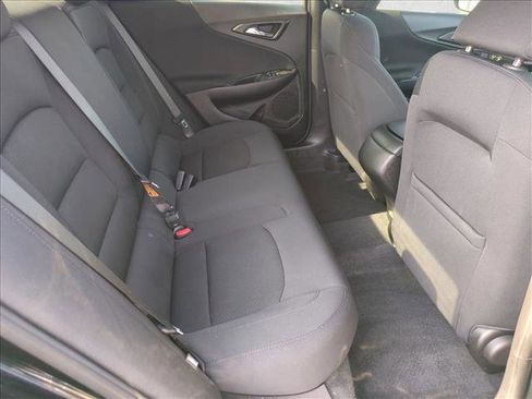 Used 2023 Chevrolet Malibu LS image 19