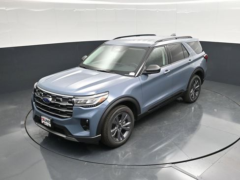 New 2026 Ford Explorer Active w/ Active Comfort Package image 43