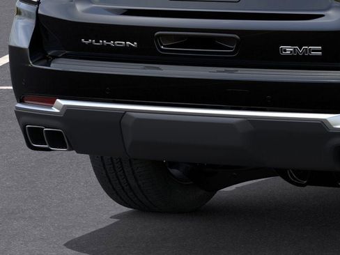 New 2026 GMC Yukon Denali w/ Denali Reserve Package AWD/4WD image 14