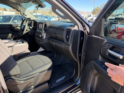 Used 2022 Chevrolet Silverado 1500 Custom image 29