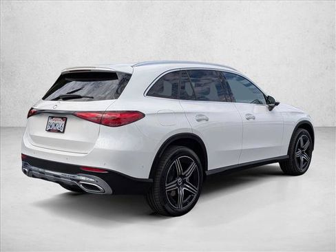 Certified 2026 Mercedes-Benz GLC 300 image 2