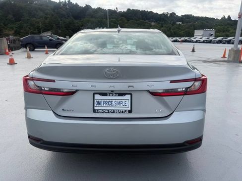 Used 2025 Toyota Camry LE FWD image 4