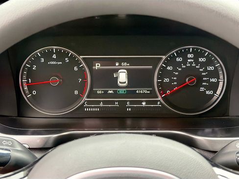Used 2023 Kia Sorento LX FWD image 12
