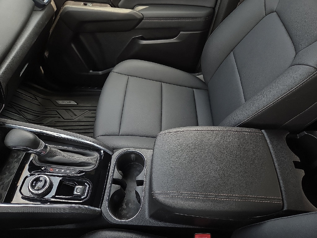 Used 2024 GMC Canyon Elevation w/ Elevation Premium Package AWD/4WD image 20