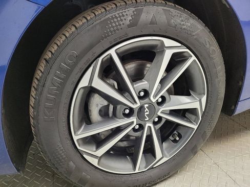 Used 2023 Kia Forte LXS image 31