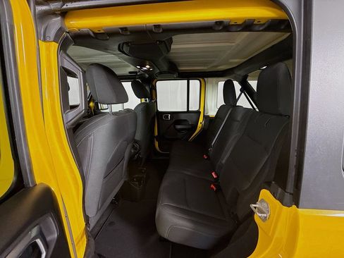 Used 2019 Jeep Wrangler Unlimited Sport S AWD/4WD image 23