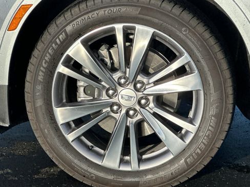 Used 2025 Cadillac XT5 Premium Luxury image 47