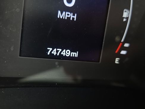 Used 2020 Jeep Compass Latitude FWD image 25