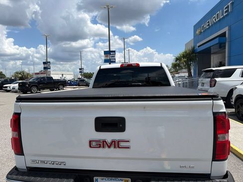 Used 2018 GMC Sierra 1500 SLE w/ Suspension Package, Off-Road AWD/4WD image 5