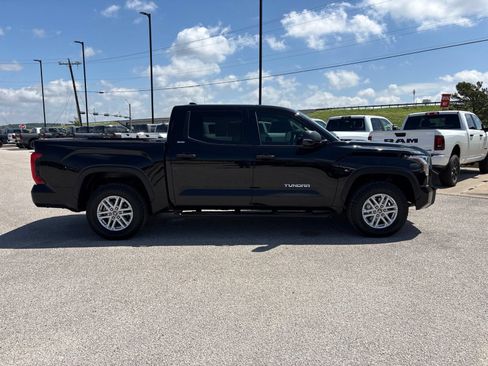 Used 2024 Toyota Tundra SR5 w/ SR5 Convenience Package AWD/4WD image 7